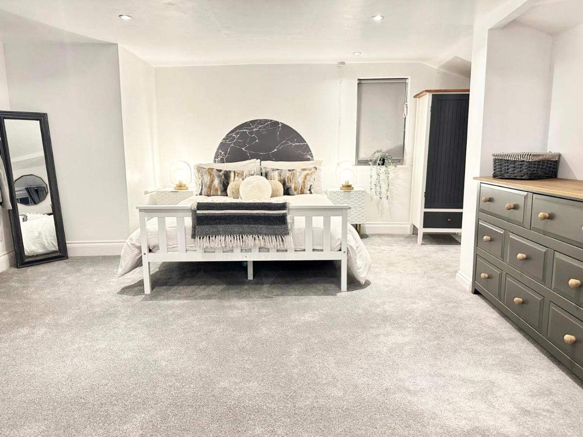 Cosy One Bedroom Apartment トローブリッジ エクステリア 写真