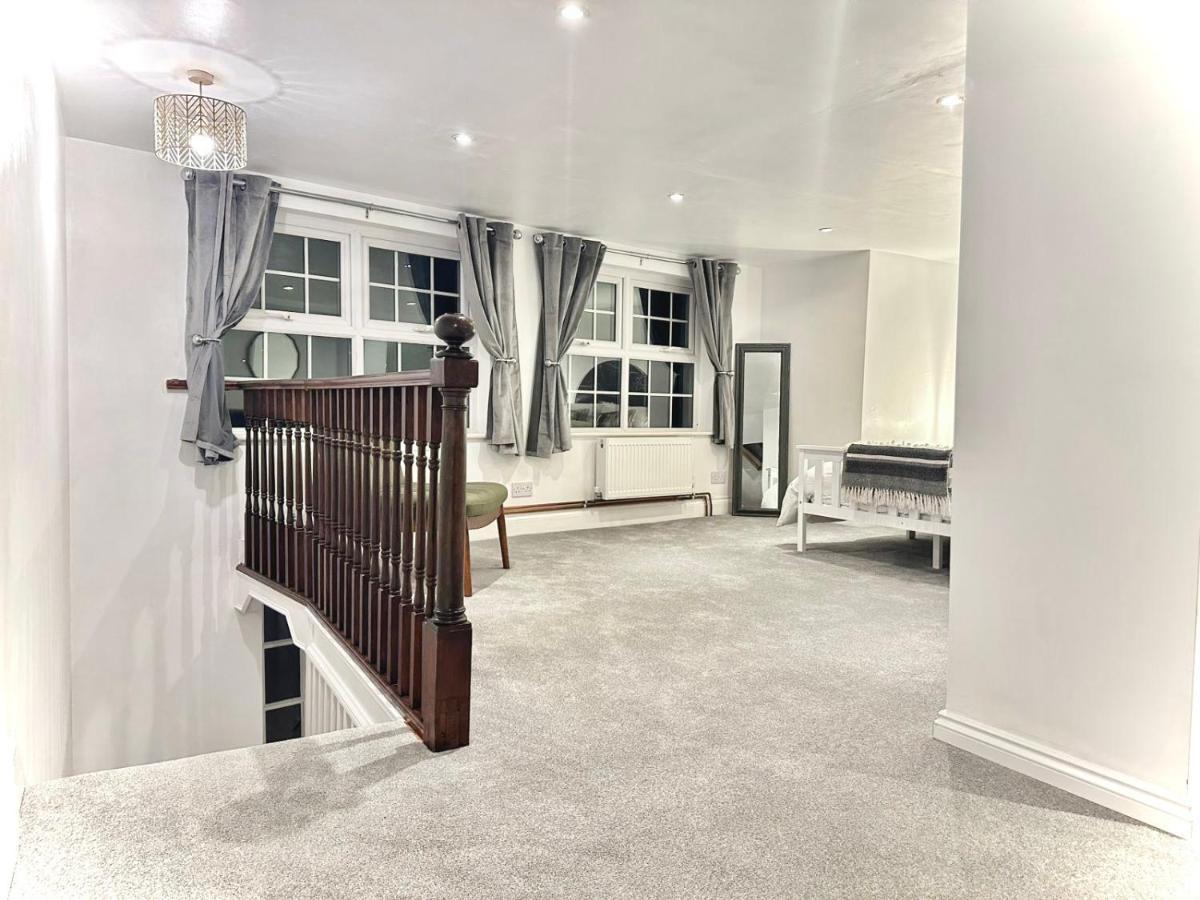 Cosy One Bedroom Apartment トローブリッジ エクステリア 写真