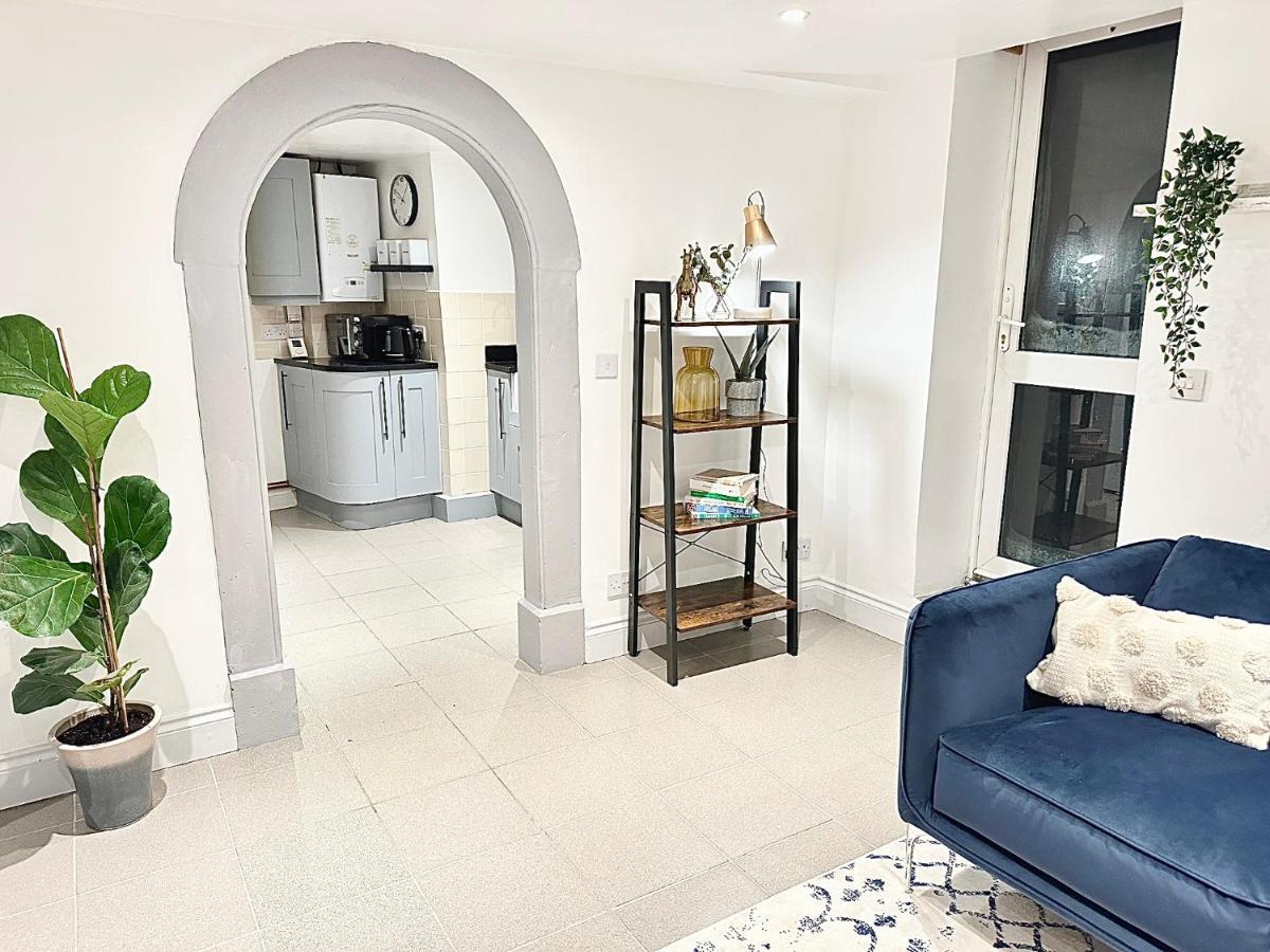 Cosy One Bedroom Apartment トローブリッジ エクステリア 写真